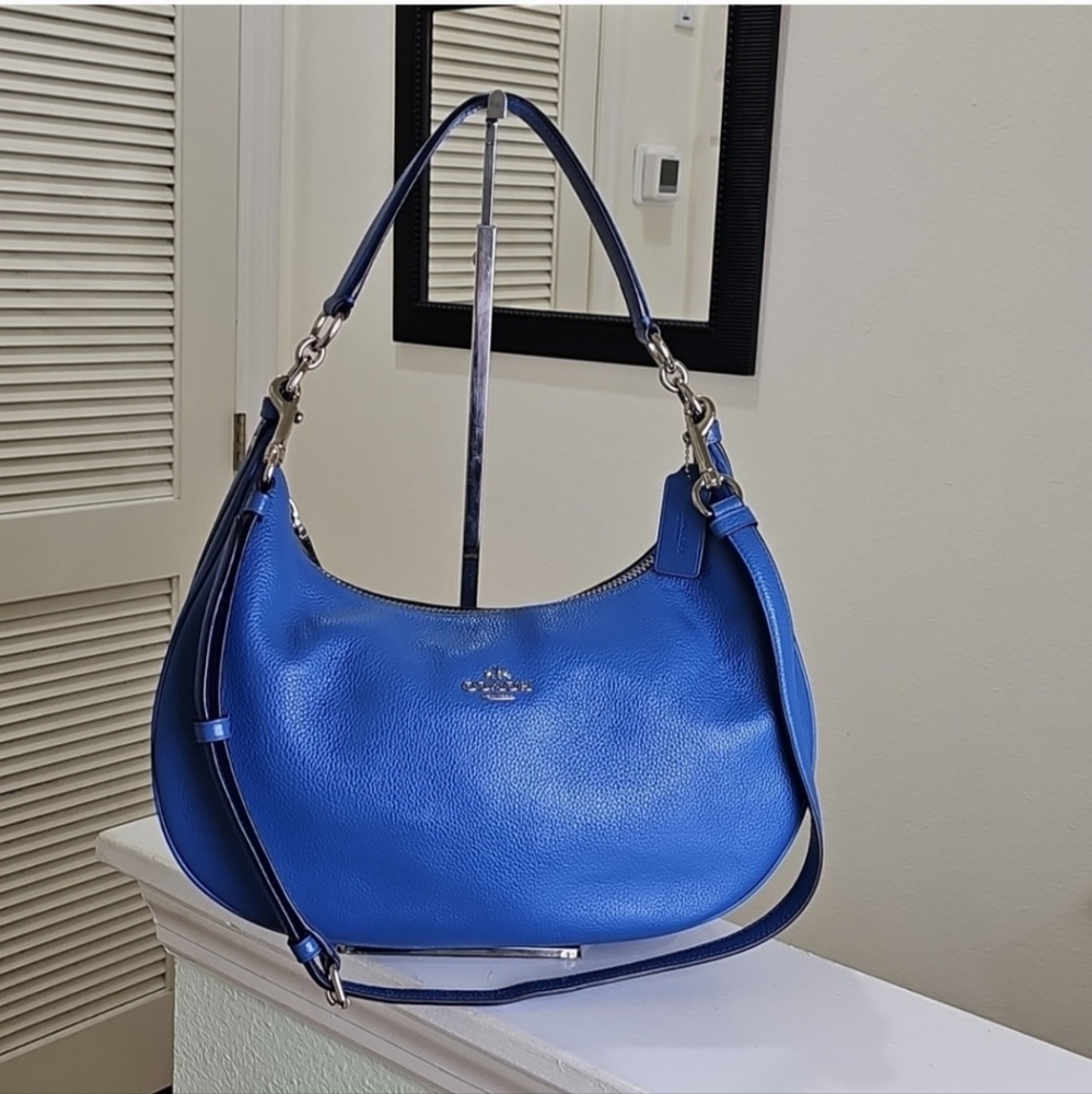 Coach F38250 Harley East West Hobo Medium Blue Pebbled Leather EUC